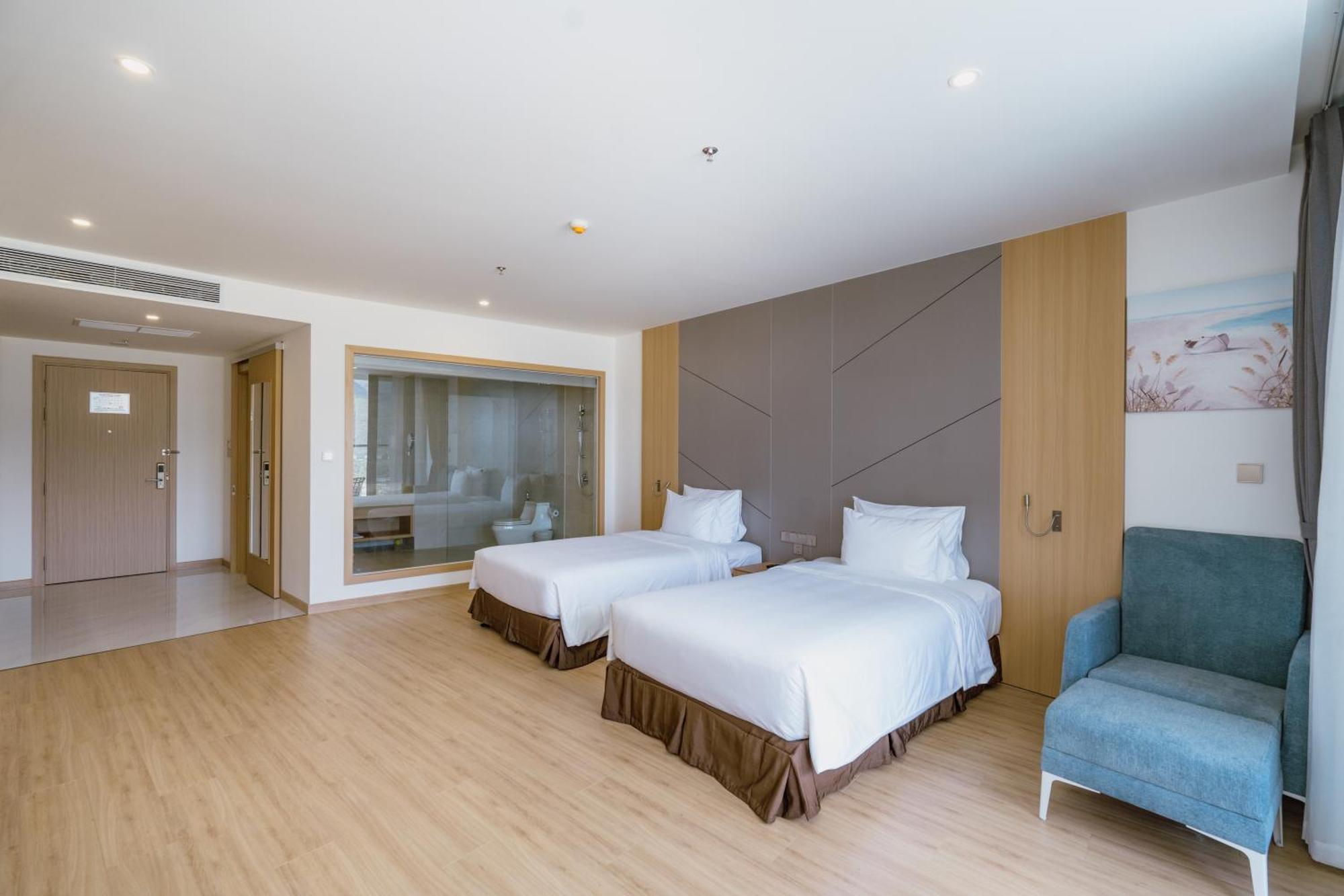 Aquamarine Beachfront Resort & Spa Cam Ranh Extérieur photo