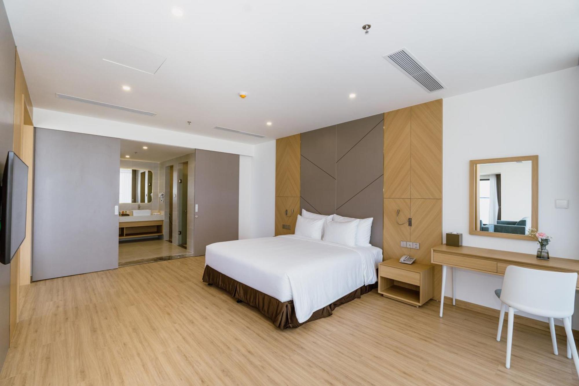 Aquamarine Beachfront Resort & Spa Cam Ranh Extérieur photo